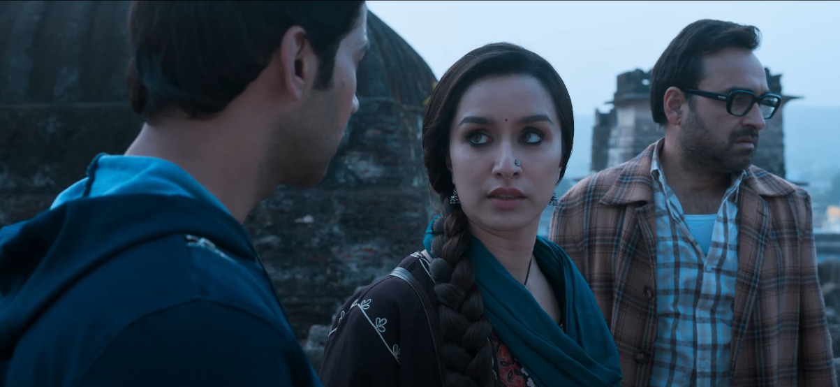 Shraddha Kapoor, Rajkummar Rao, and Pankaj Tripathi sharing a moment in Stree 2 – mystery, laughs, and a bit of chaos