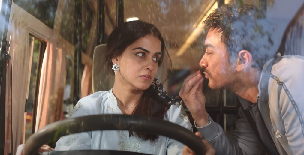 Aamir Khan and Genelia D’Souza smiling together during a tender scene in Sitaare Zameen Par