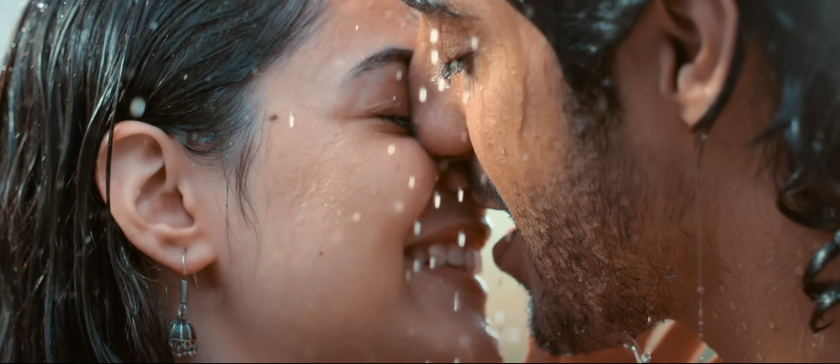 Lead pair sharing an emotional moment in Saiyaara movie